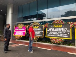 Blokir FPI di Internet, Kantor Kominfo Dibanjiri Karangan Bunga