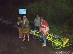 Kawah Ijen Tutup Sementara, Pelaku Wisata Gigit Jari