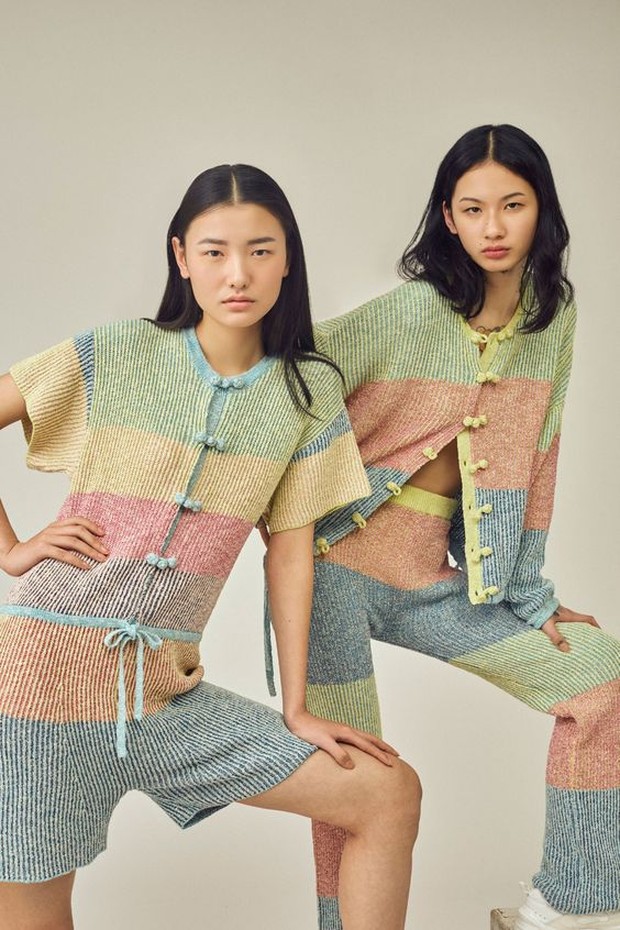 Knitwear/pinterest.com/voguemagazine Knitwear akan mengalami modifikasi agar lebih menarik lagi di tahun 2021.
