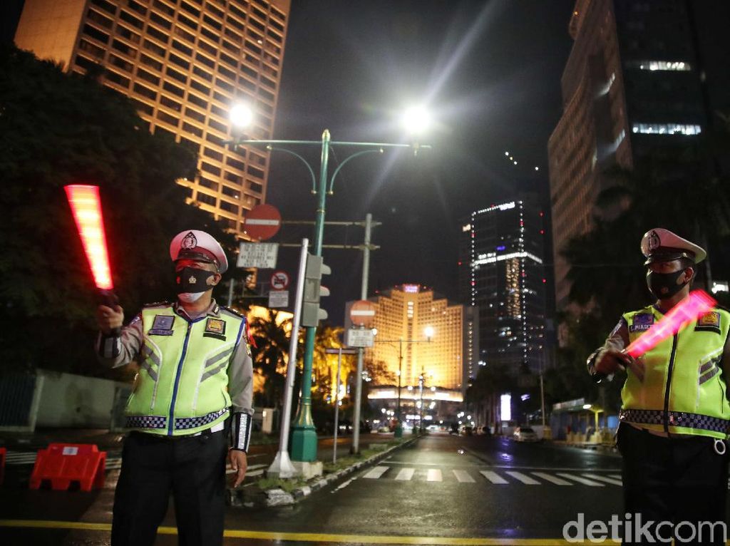 Malam Ini, Polisi Razia Knalpot Bising di Sekitar Monas-Sudirman-Thamrin Malam Ini, Polisi Razia Knalpot Bising di Sekitar Monas-Sudirman-Thamrin