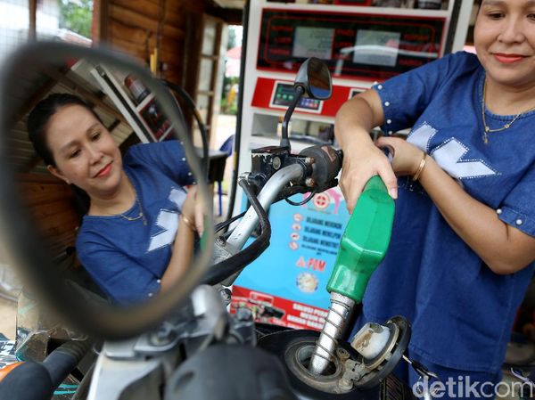 Punya Pom Bensin Mini di Perbatasan Omzetnya Menggiurkan Lho