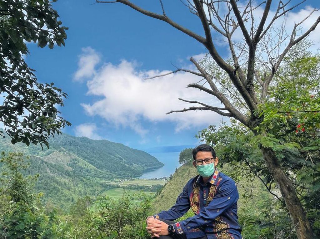 Sandiaga Mau Beri Dana Hibah Hingga Lauk Siap Saji ke Pekerja Informal Sandiaga Mau Beri Dana Hibah Hingga Lauk Siap Saji ke Pekerja Informal