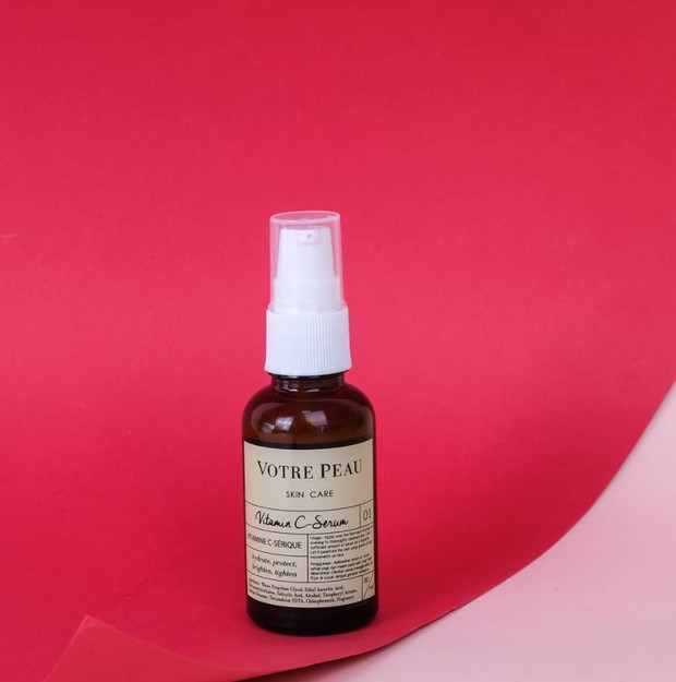 votre_peau/Instagram.com Local brand ini memiliki tekstur yang agak kental namun tetap nyaman.