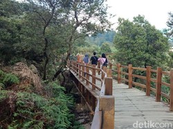 Wajah Baru Kawah Sikidang, Ada Jembatan Kahayangan Sepanjang 1 Km