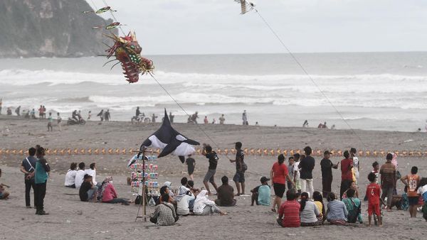 Pantai di Yogyakarta Jadi Sasaran Wisatawan Saat Libur Tahun Baru