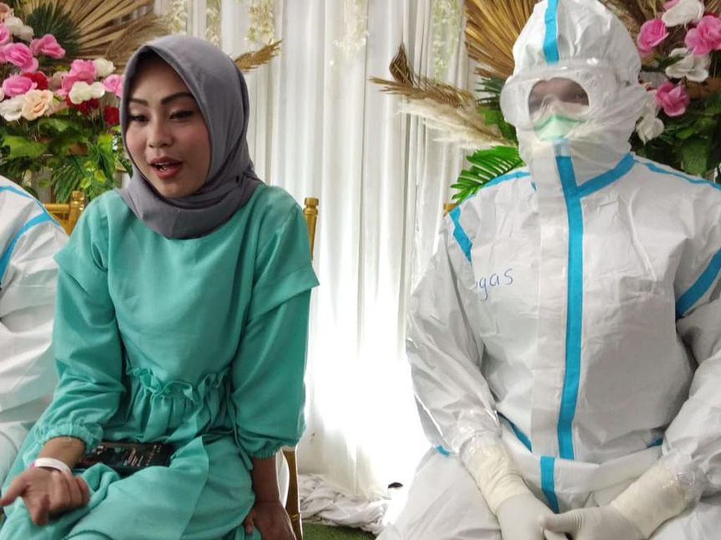 Pasien Covid-19 Nikah Virtual dari RSDC Wisma Atlet Pasien Covid-19 Nikah Virtual dari RSDC Wisma Atlet