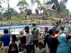 Ribuan Pengunjung di Waterpark Sikumbang Jambi Dibubarkan!