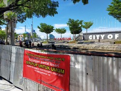 Pantai Losari Ditutup, Warga Tetap Berkumpul Karena Tak Dijaga