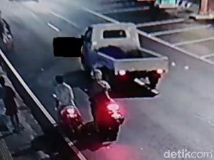 Detik-detik Tabrak Lari Tewaskan 1 ABG di Kudus City Walk Terekam CCTV