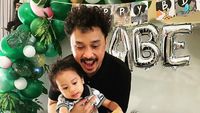 10 Potret Giring Ganesha Saat Berkebun dan Kulineran