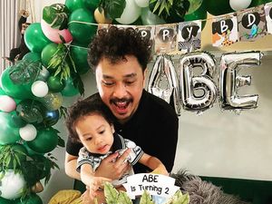 10 Potret Giring Ganesha Saat Berkebun dan Kulineran