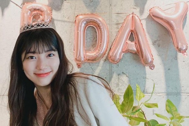 Aegyo sal, kantung kecil lemak yang berkerut di bawah mata saat tersenyum membuat tampilan terlihat lebih imut dan menggemaskan