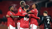 Manchester United disarankan belanja pemain baru di musim panas nanti. Demi bisa bersaing lebih jauh (Getty Images/Pool)