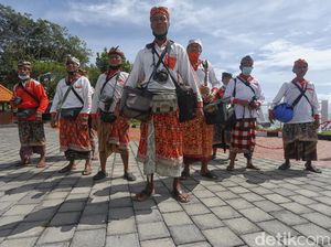 Mati-matian Fotografer Tanah Lot di Masa Pandemi