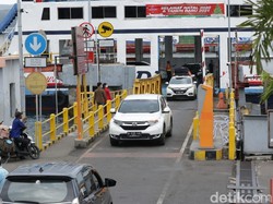 Arus Balik Libur Nataru, Pelabuhan Ketapang Dibanjiri Kendaraan Luar Daerah