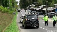 Pemeriksaan Rapid Antigen di Perbatasan Subang-Bandung