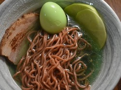 Ramen Berkuah Hijau Ini Diracik Khusus Untuk Gamers