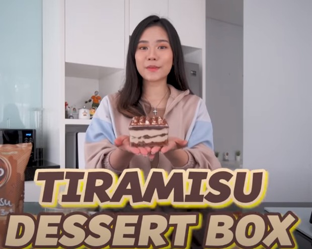 Cara membuat tiramisu dessert box ala Jessica Jane.