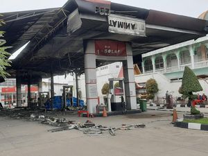 SPBU di Pekanbaru Terbakar, Seorang Pengemudi Mobil Alami Luka