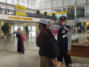 Jumlah Penumpang Libur Nataru di Terminal Purabaya Turun Drastis