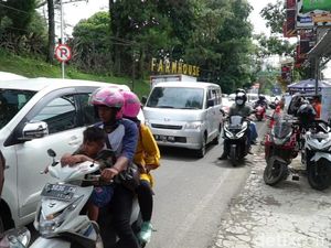 Hari Ketiga Libur Tahun Baru, Volume Kendaraan di Lembang Meningkat