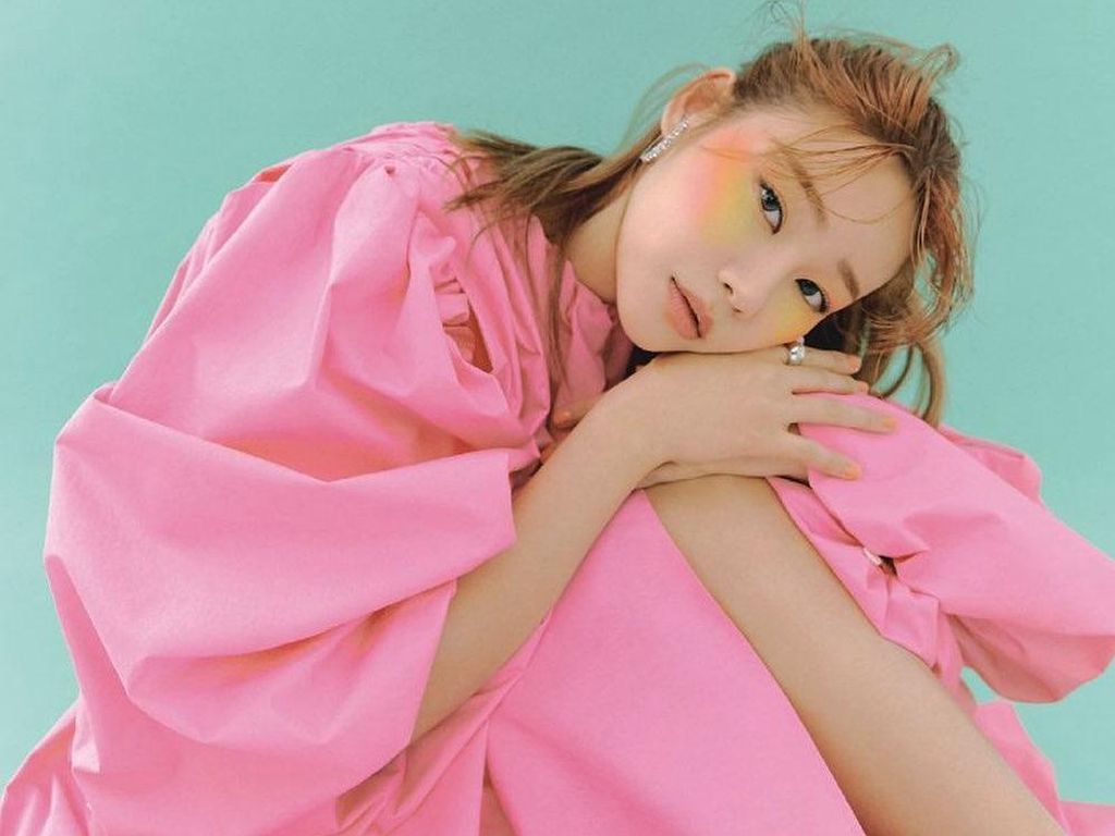 Yuna AOA Hengkang dari FNC, Tulis Surat Mengharukan untuk Fans Yuna AOA Hengkang dari FNC, Tulis Surat Mengharukan untuk Fans