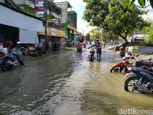 10 Desa di 3 Kecamatan Lamongan Kebanjiran Luapan Anak Sungai Bengawan Solo