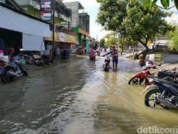 10 Desa di 3 Kecamatan Lamongan Kebanjiran Luapan Anak Sungai Bengawan Solo