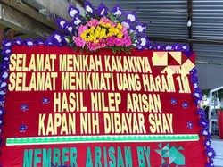 Viral Aksi Tagih Utang Rp 1 M Dengan Kirim Karangan Bunga ke Pernikahan