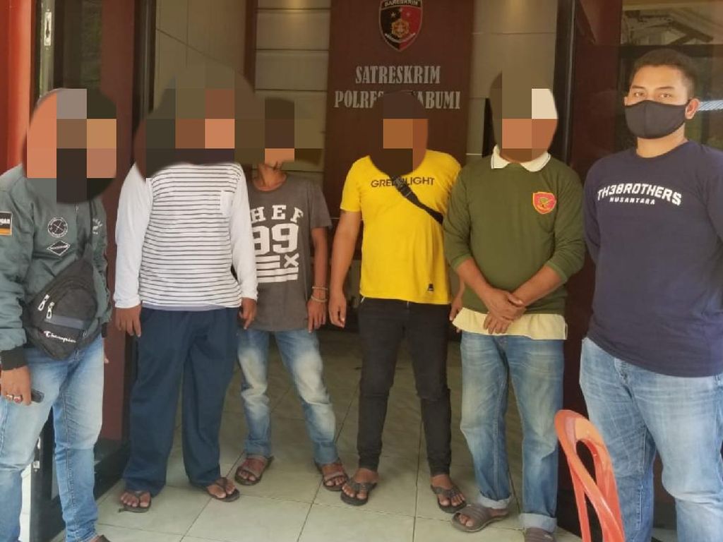 Polisi Tangkap 5 Orang Diduga Pelaku Pungli di Kawasan Geopark Ciletuh Polisi Tangkap 5 Orang Diduga Pelaku Pungli di Kawasan Geopark Ciletuh