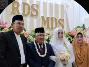 Pernikahan Din Syamsuddin Dihadiri Ketiga Putranya Pernikahan Din Syamsuddin Dihadiri Ketiga Putranya