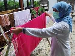 Jalani Isolasi Mandiri, Ini Kegiatan yang Dilakukan Gubernur Khofifah