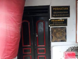 Cerita Gajah Mada Kecil Diserang Ular dan Diselamatkan 2 Hewan Milik Ibunda Cerita Gajah Mada Kecil Diserang Ular dan Diselamatkan 2 Hewan Milik Ibunda