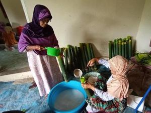 Mengenal Tradisi Malamang dan 4 Jenis Lemang di Minangkabau Mengenal Tradisi Malamang dan 4 Jenis Lemang di Minangkabau