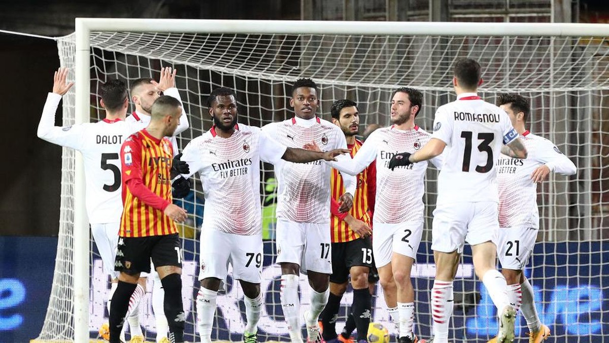 Milan belum terkalahkan di Serie A musim ini. Foto: Getty Images/Francesco Pecoraro