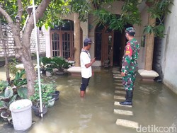 Banjir Anak Sungai Bengawan Solo di Lamongan Meluas, 12 Desa Terendam