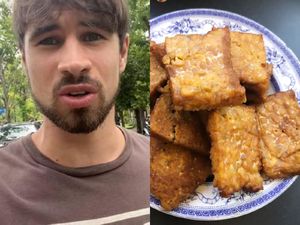 Wow! Bule Ini Doyan Makan Tempe Goreng dan Tempe Penyet Wow! Bule Ini Doyan Makan Tempe Goreng dan Tempe Penyet