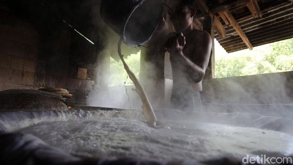 Geliat Produksi Tahu Pasca Kenaikan Harga Kedelai