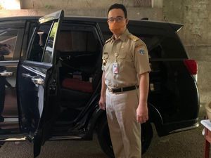 Sembuh dari Corona, Anies Baswedan Kembali Ngantor di Balai Kota