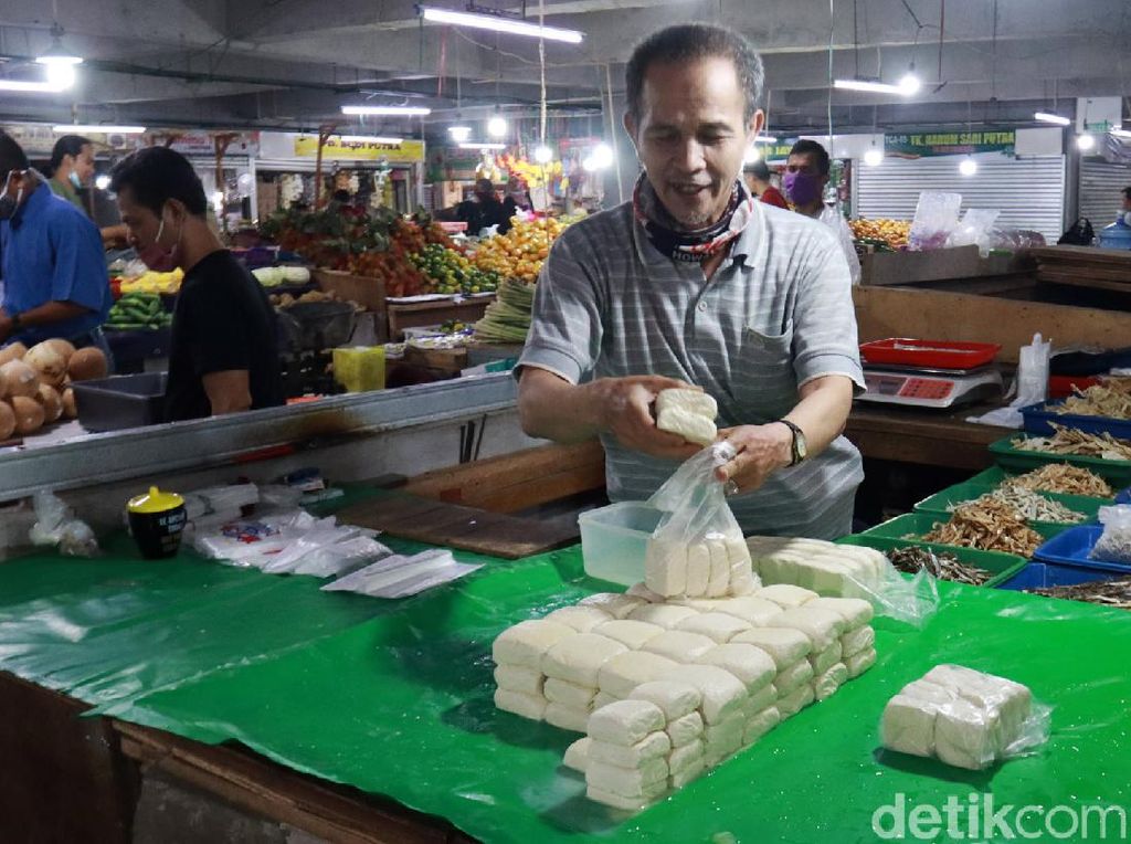 Pagi Ini, Harga Tahu Naik di Pasar Kosambi Bandung Pagi Ini, Harga Tahu Naik di Pasar Kosambi Bandung