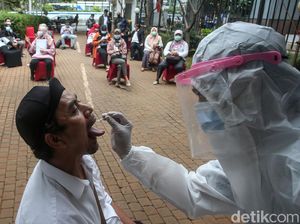 Hari Pertama Kerja, Pegawai Kemenag Diswab PCR
