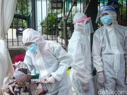 Tak Kunjung Reda Rekor Baru Corona Kala Kasus Harian Dekati 50 Ribu