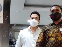 Nasibnya Terkait Kasus Video Seks Belum Beres, Nobu Rindu Keluarga