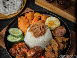 Nengcook : Puas Makan Nasi Bungkus Kekinian dengan Belasan Lauk