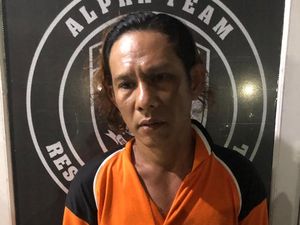 Tak Terima Ditegur Bonceng Tiga, Pria di Makassar Tikam Polisi