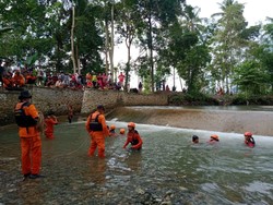 Jatuh ke Sungai dalam Kondisi Mabuk, Pemuda di Palopo Sulsel Hilang