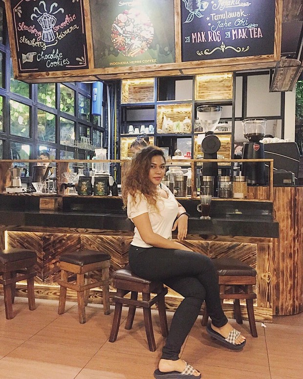 simpang luwe/sumber:instagram.com/raynaaaaaf/ simpang luwe