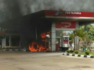 SPBU di Bogor Terbakar, Petugas Terluka-Satu Unit Motor Hangus