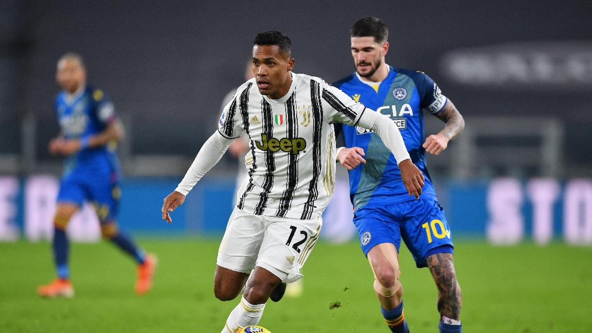 Alex Sandro diumumkan positif virus Corona oleh Juventus. (Foto: Getty Images/Valerio Pennicino)