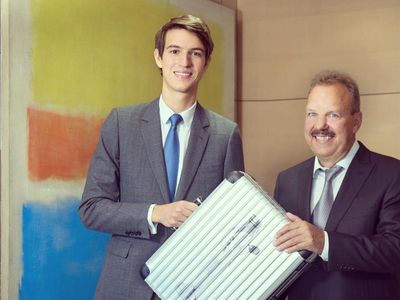 Ini Sosok Pengusaha Ganteng yang Jadi CEO Rimowa di Usia 24 Tahun